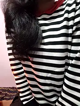 anjali2351 online show from February 2, 2026, 7:57 pm