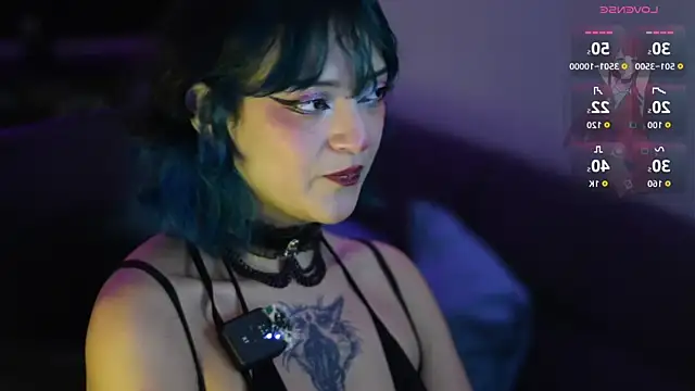 lucyliw online show from October 11, 2025, 8:04 am
