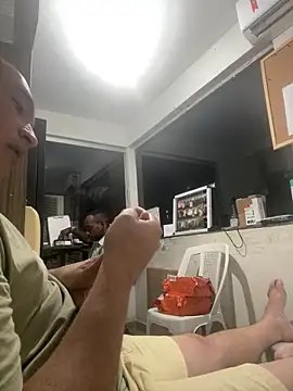 B-38 online show from November 5, 2025, 11:52 pm