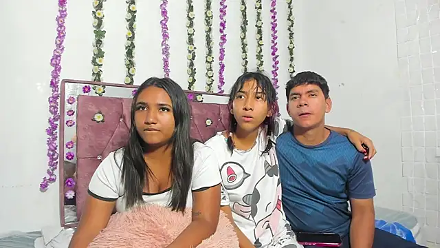 Extreme Trio Nomercy online show from October 19, 2025, 2:47 am