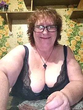 TATSI23 online show from November 5, 2025, 8:34 pm