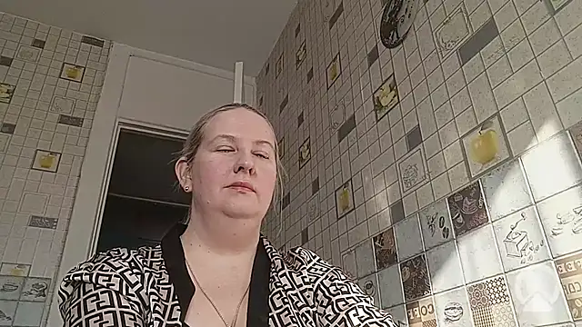 Snapshot of Melorini chatting on February 20, 2026, 6:26 am Melorini online show from February 20, 2026, 6:26 am