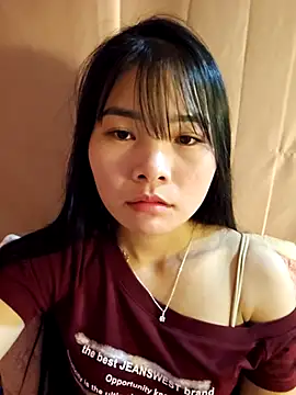 Mylove-here online show from November 23, 2025, 7:51 am