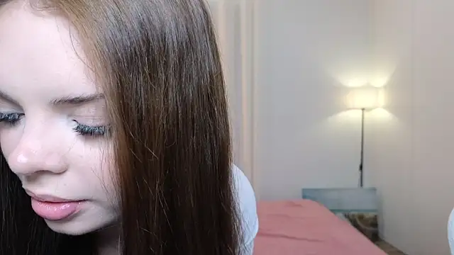 CelineXoxo online show from October 17, 2025, 10:07 am