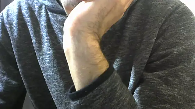 Snapshot of MakabulaAndrey chatting on November 28, 2025, 8:36 am MakabulaAndrey online show from November 28, 2025, 8:36 am