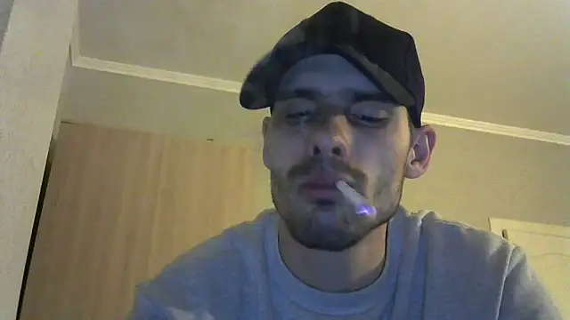 Snapshot of MakabulaAndrey chatting on February 28, 2026, 11:37 pm MakabulaAndrey online show from February 28, 2026, 11:37 pm