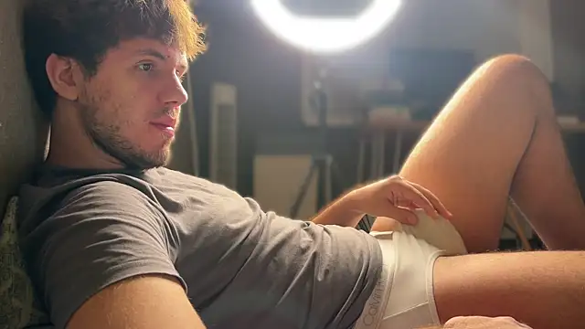 mynameischris online show from November 9, 2025, 4:22 pm