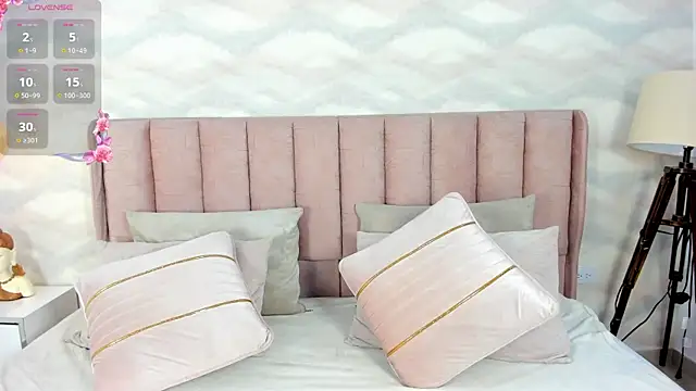 Katya blonde online show from November 13, 2025, 12:42 pm