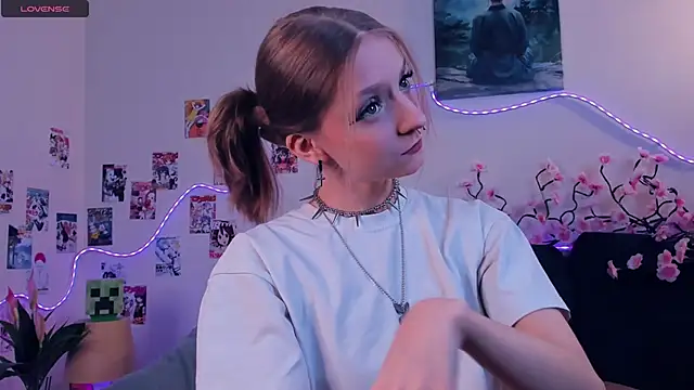 Snapshot of Golden_dawn chatting on January 17, 2026, 7:23 am Golden dawn online show from January 17, 2026, 7:23 am