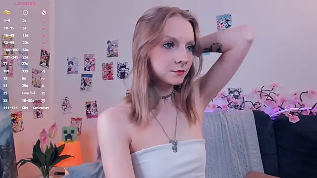 Snapshot of Golden_dawn chatting on May 9, 2026, 7:45 am Golden dawn online show from May 9, 2026, 7:45 am