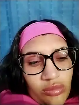 danita912 online show from October 19, 2025, 9:39 pm