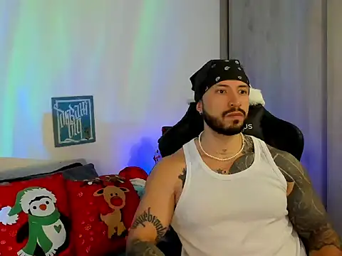 Dave-Max01 online show from December 21, 2025, 4:41 pm