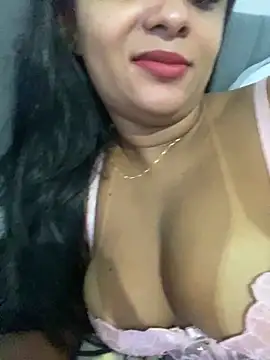 Snapshot of Brunamorenago chatting on February 7, 2026, 11:18 am Brunamorenago online show from February 7, 2026, 11:18 am