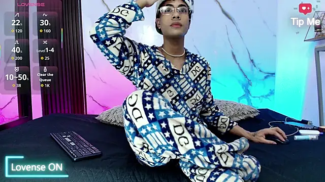 JacobBlackwell  online show from February 20, 2026, 3:47 am