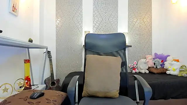 JacobBlackwell  online show from October 25, 2025, 7:03 pm