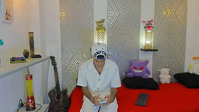 JacobBlackwell  online show from November 30, 2025, 6:41 pm