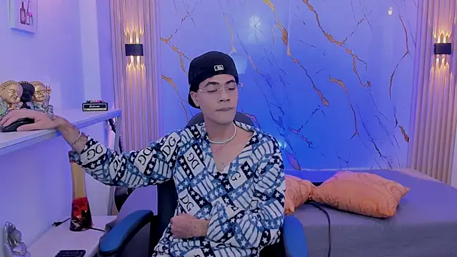 JacobBlackwell  online show from January 16, 2026, 7:29 pm