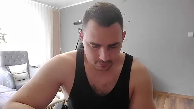 Snapshot of mastermute chatting on April 8, 2026, 6:48 am mastermute online show from April 8, 2026, 6:48 am