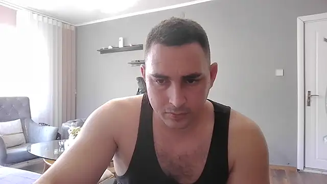 Snapshot of mastermute chatting on April 4, 2026, 2:23 pm mastermute online show from April 4, 2026, 2:23 pm