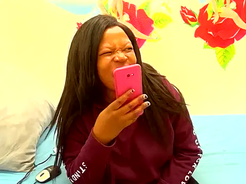 FireandSpicexx33 online show from November 27, 2025, 5:13 pm