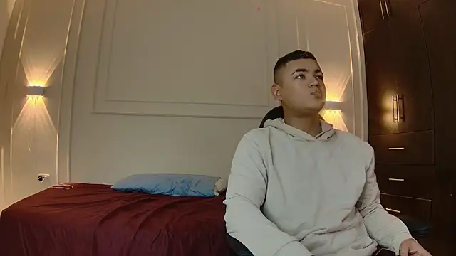 Snapshot of dante_and_kiara chatting on February 3, 2026, 8:36 pm dante and kiara online show from February 3, 2026, 8:36 pm