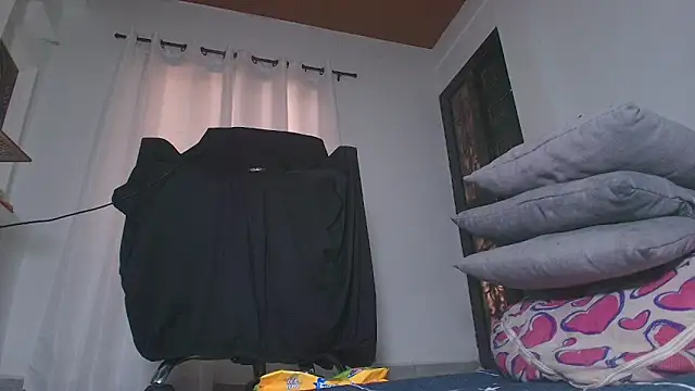 s-sweett online show from February 15, 2026, 9:14 pm