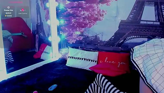 little ellie 1 online show from November 8, 2025, 7:50 pm