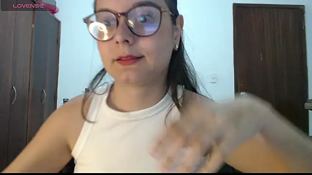 CarlaLorez online show from April 23, 2026, 10:22 pm