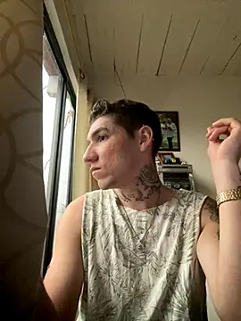 davidxxx 2012 online show from October 15, 2025, 9:23 pm