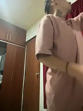 davidxxx 2012 online show from October 23, 2025, 9:35 pm