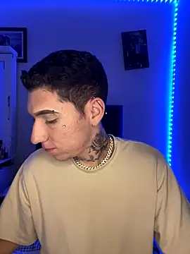 davidxxx 2012 online show from November 8, 2025, 9:29 pm