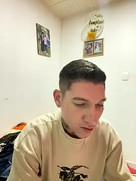 davidxxx 2012 online show from October 25, 2025, 2:39 pm