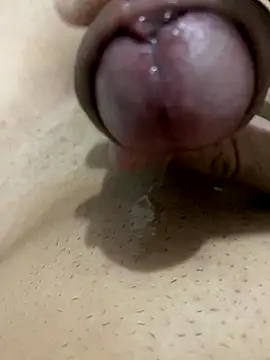 leiteiro2002 online show from December 14, 2025, 11:38 am