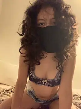 alicacua online show from October 11, 2025, 2:23 am