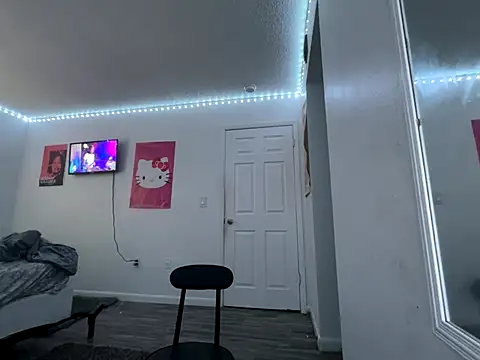 twerkaholic120 online show from November 6, 2025, 5:17 pm