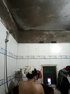 miemie-xx online show from October 21, 2025, 12:26 pm