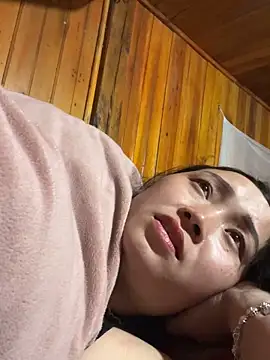 miemie-xx online show from November 27, 2025, 1:22 pm