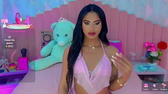 Snapshot of amber_maldonado chatting on October 11, 2025, 3:51 am amber maldonado online show from October 11, 2025, 3:51 am