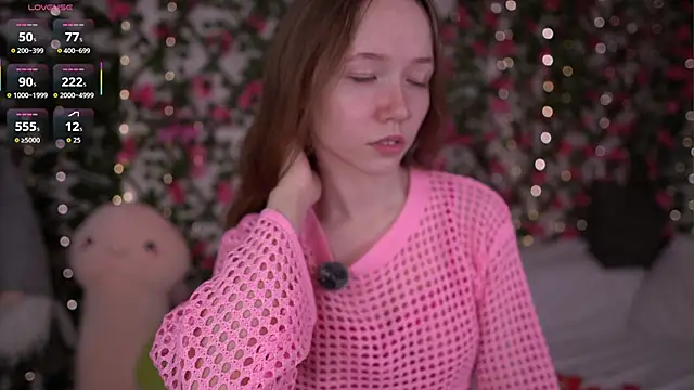 Petite Polly online show from February 13, 2026, 6:08 pm