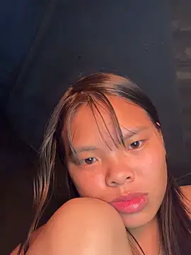 hello-cute online show from December 17, 2025, 4:34 pm