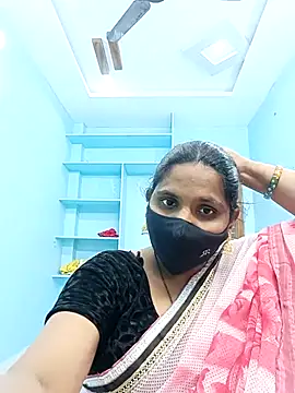 kajal-kajal1 online show from November 18, 2025, 12:52 pm