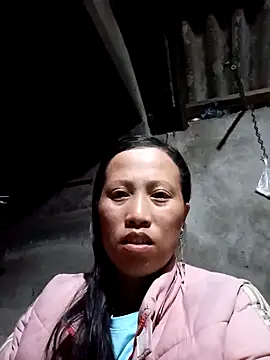 jerry-xx online show from December 4, 2025, 12:48 pm