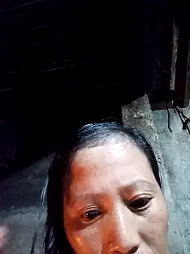 jerry-xx online show from November 2, 2025, 9:47 am