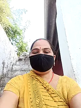 Snapshot of Ut_kanchna chatting on October 10, 2025, 11:55 am Ut kanchna online show from October 10, 2025, 11:55 am