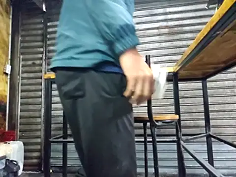 Snapshot of Racso100 chatting on February 19, 2026, 12:46 pm Racso100 online show from February 19, 2026, 12:46 pm