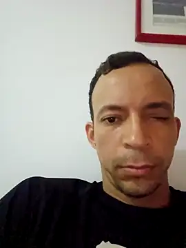 Snapshot of Racso100 chatting on February 1, 2026, 12:03 pm Racso100 online show from February 1, 2026, 12:03 pm