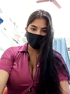 Hot radhaji online show from March 29, 2026, 8:38 am