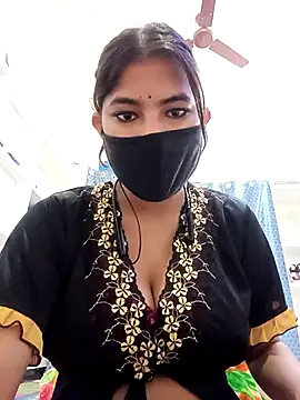 Hot radhaji online show from February 6, 2026, 4:41 am