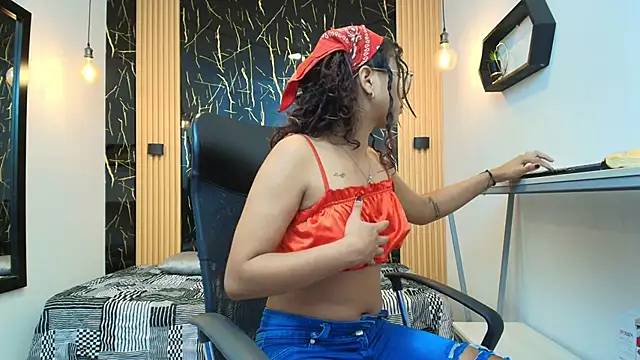 Snapshot of SamanthaFox_8 chatting on March 3, 2026, 11:28 am SamanthaFox 8 online show from March 3, 2026, 11:28 am