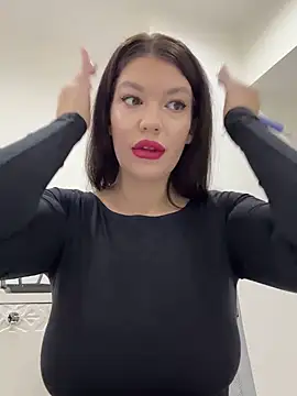 ClaraPasssion online show from December 3, 2025, 7:02 pm